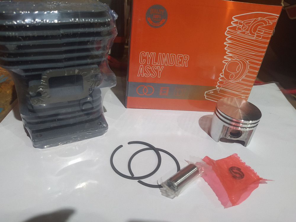 Поршневая бензопила     для St M 180   (Ø38, p-10)   (черная) Мукачево - изображение 1