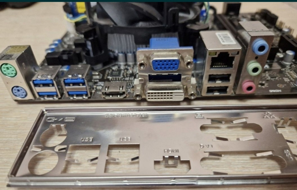 Материнская Плата - комплект для ПК. INTEL i5-4460 / 16Gb. Киев - изображение 4