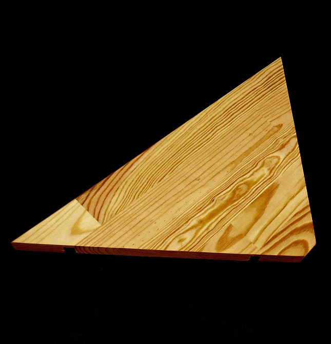 Угловая настенная полка 