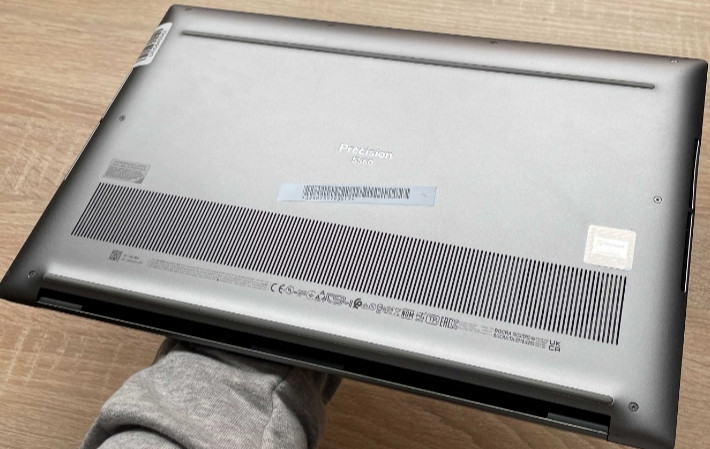 Потужний ноутбук, робоча станція Dell Precision 5560 Київ - фото 3
