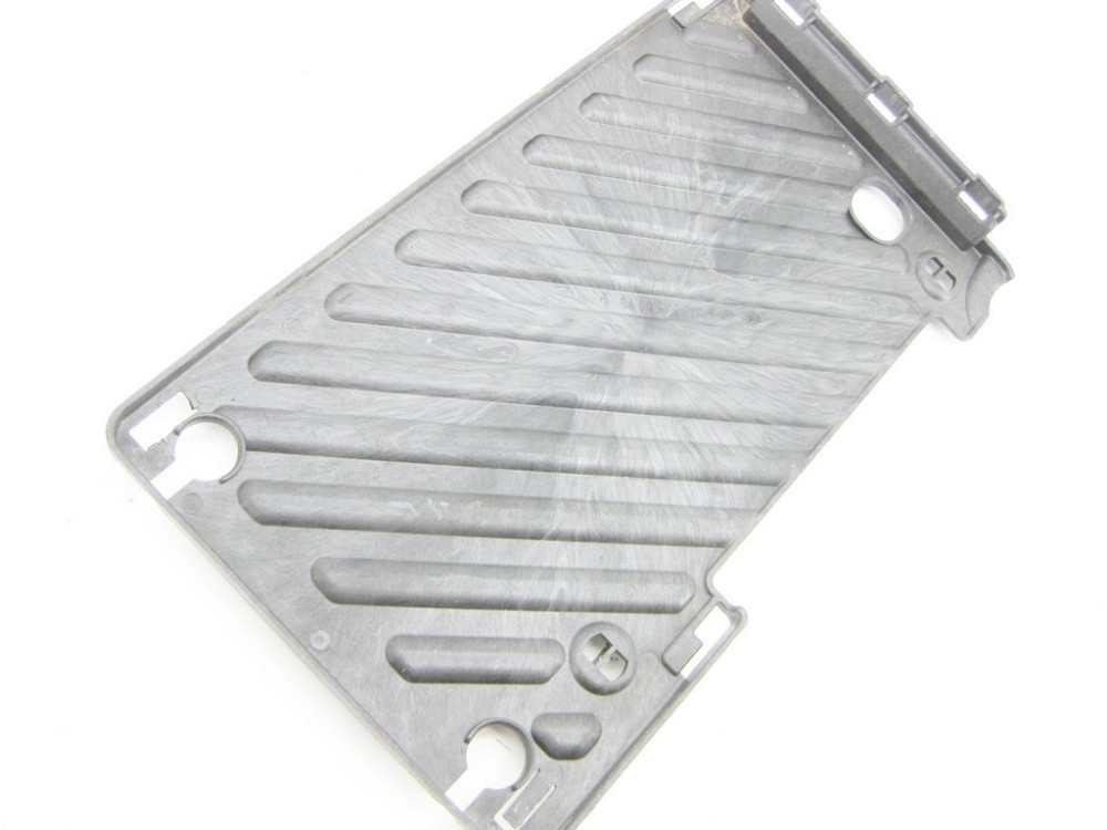 Mercedes-Benz  A2465460078 Ізоляційна пластикова пластина під АКБ CLA Shooting Brake X117 CLA C117 GLA X156 A-class W176 B-class W242 B-class W246 Одесса - изображение 4