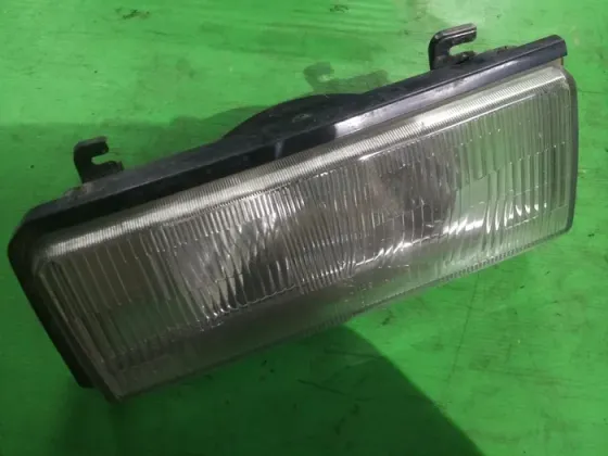 Фара ліва Stanley 001-3371 Мазда 626 83-86р.в. оригінал Винница