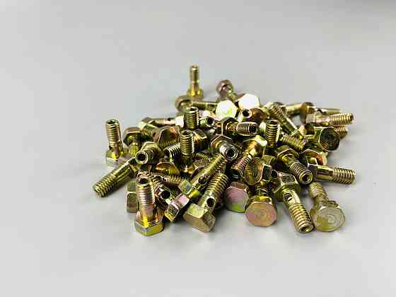 Болт-штуцер M 6 × 1 х 20 один отвір універсальний Мукачево