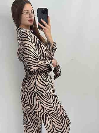 Жіночий шовковий костюм із штанами Бежевий Зебра XL/2XL Харків