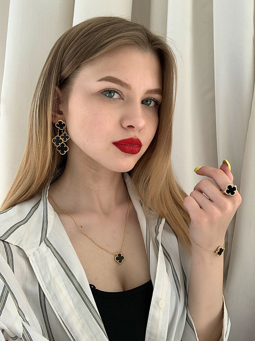 Клевер черные серьги в лимонном золоте на 4 элемента / Серьги чёрные Vancleef Ванклиф Одесса - изображение 2