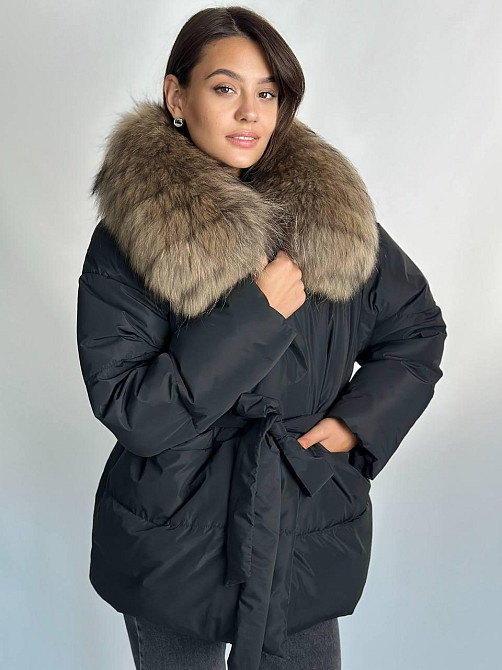Женский зимний черный пуховик Aria Raccoon с натуральным мехом енота 50 Харьков - изображение 2