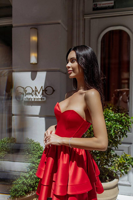 Женское праздничное элегантное мини-платье с корсетным верхом, ткань: атлас Красный, 42 Одесса - изображение 3
