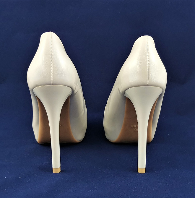 Жіночі Білі Туфлі на Підборах Шпильці Лакові Модельні (розміри: 37,38,39,40) - 16-3 Дніпро - фото 4