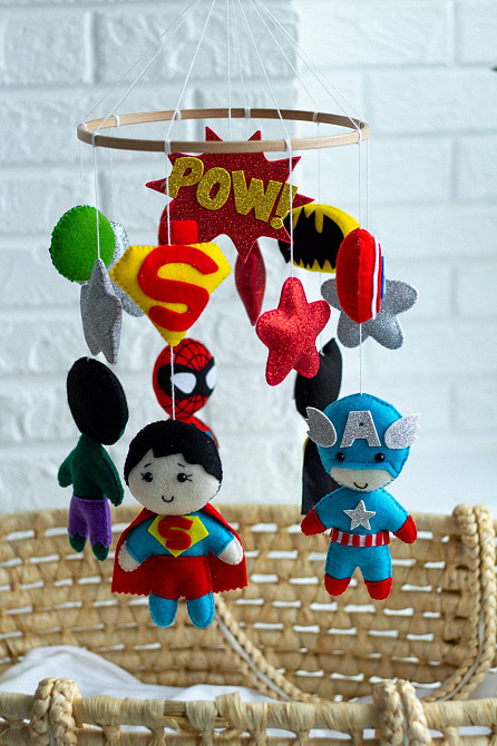 Дитячий мобіль на ліжечко для немовлят WooolyWool «Супер-герої» Київ - фото 2