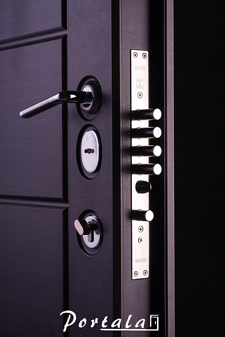 Двері квартирні, серія Еліт, модель Токіо, гнутий профіль, замок MOTTURA 54.797 850 Київ - фото 3