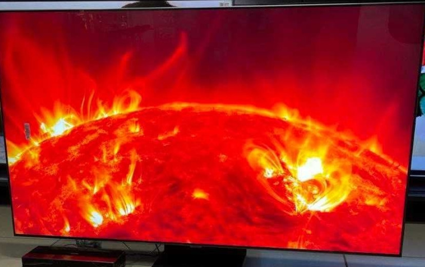 Телевизор Безрамный: 65