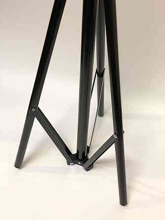 Штатив-тренога сложный, для студийных и кольцевых ламп высотой 2.1 m Киев