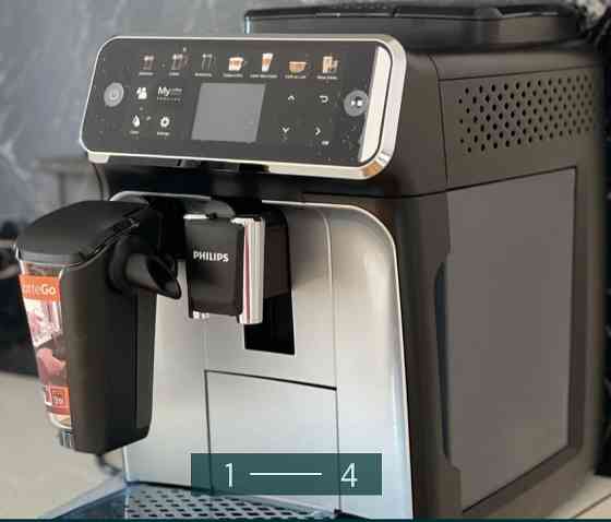 Кавомашина: Phillips 5400. Харків