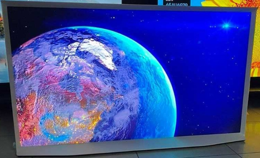 Телевизор: 65