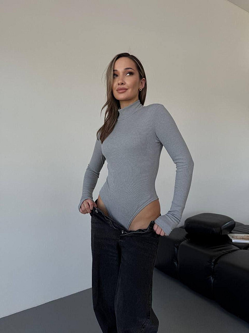 Женский стильный боди высококачественный турецкий рубчик-мустанг на флисе Серый, 42/44 Одесса - изображение 3