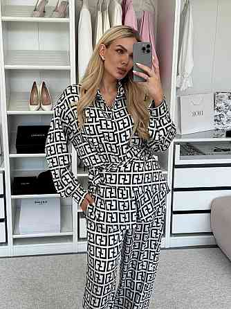 Жіночий легкий принтований костюм двійка: сорочка і штани з хустинкою сатин Одеса