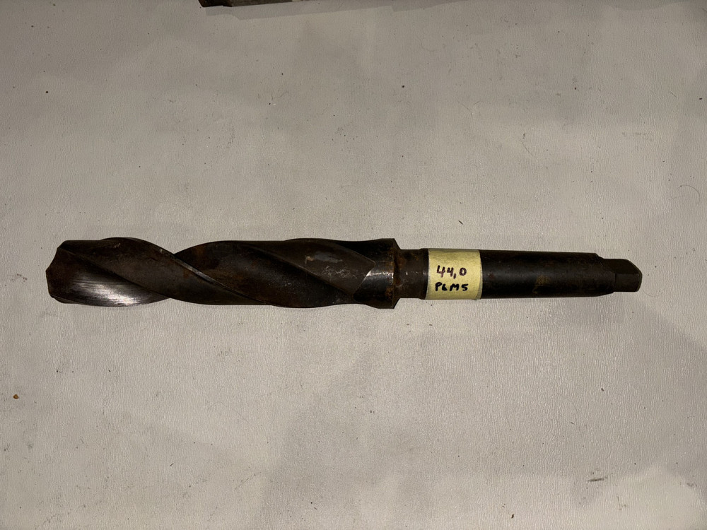Сверло с коническим хвостовиком 44.0 мм. Р6М5. СССР. Харьков - изображение 1
