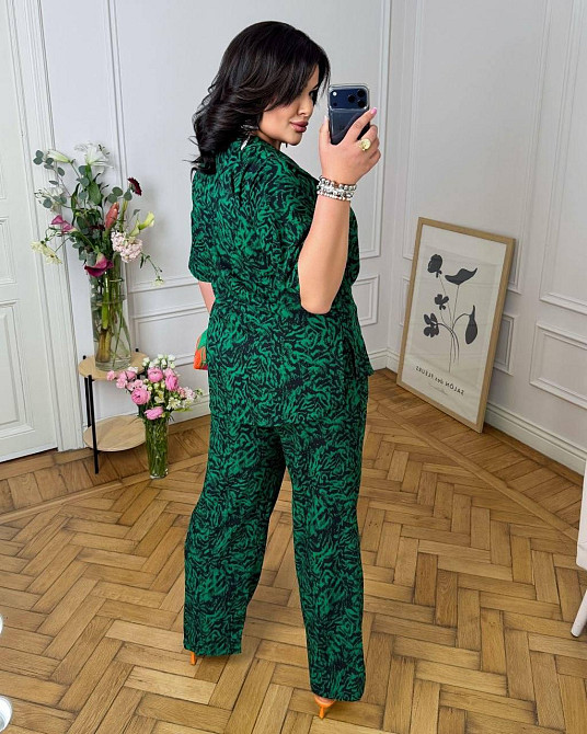 Жіночий легкий принтований костюм-двійка батал американський креп-жатка Зелений, 54 Одеса - фото 2