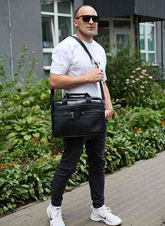 Мужской портфель для ноутбука 38х28х8, офисная кожаная сумочка, городская мужская деловая сумка, черная Киев