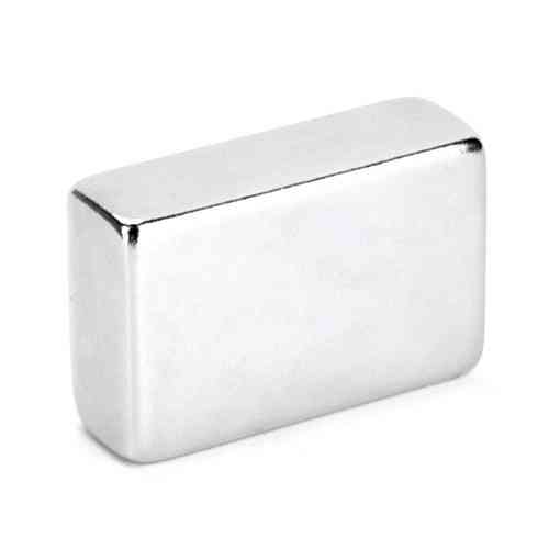 Неодимовий магніт 30x20x10 мм N35 для побуту та промисловості Київ