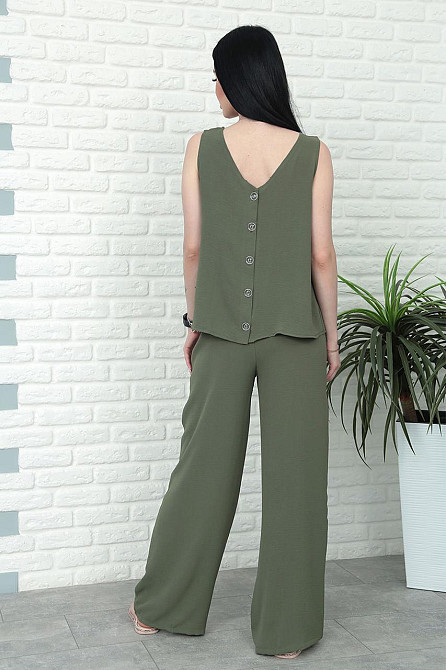 Летний костюм со штанами палаццо 