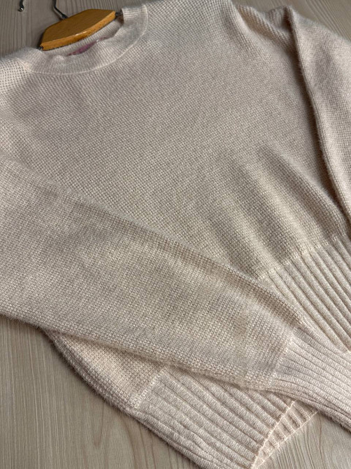 Свитер женский Fancy Matinee 7571 вафельный из ангоры оверсайз, бежевый, one size Киев - изображение 9