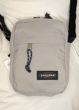 Сумка через плече Eastpak THE ONE Country Beige сірий Запоріжжя - фото 3