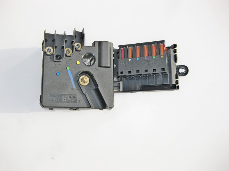 Mercedes-Benz  A2119820402 Передній блок силових запобіжників F32 CLS C219 E-class W211 E-class S211 Одесса - изображение 2