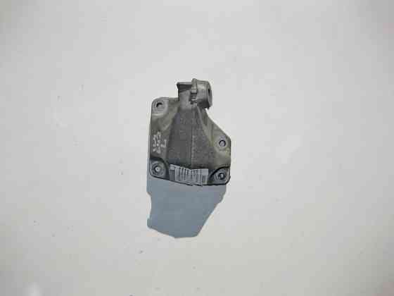 Mercedes-Benz  A6422230204 Кронштейн опори двигуна лівий OM642 V6 3.0 cdi ML W164 GL X164 Одеса