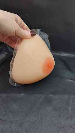 Реалістичні силіконові груди на самоклеючій основі IVITA розмір L / С / 34C / 36B / 38A 16*13*8 см Луцьк