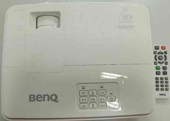 Мультимедійний проєктор: BenQ MW526. Харків