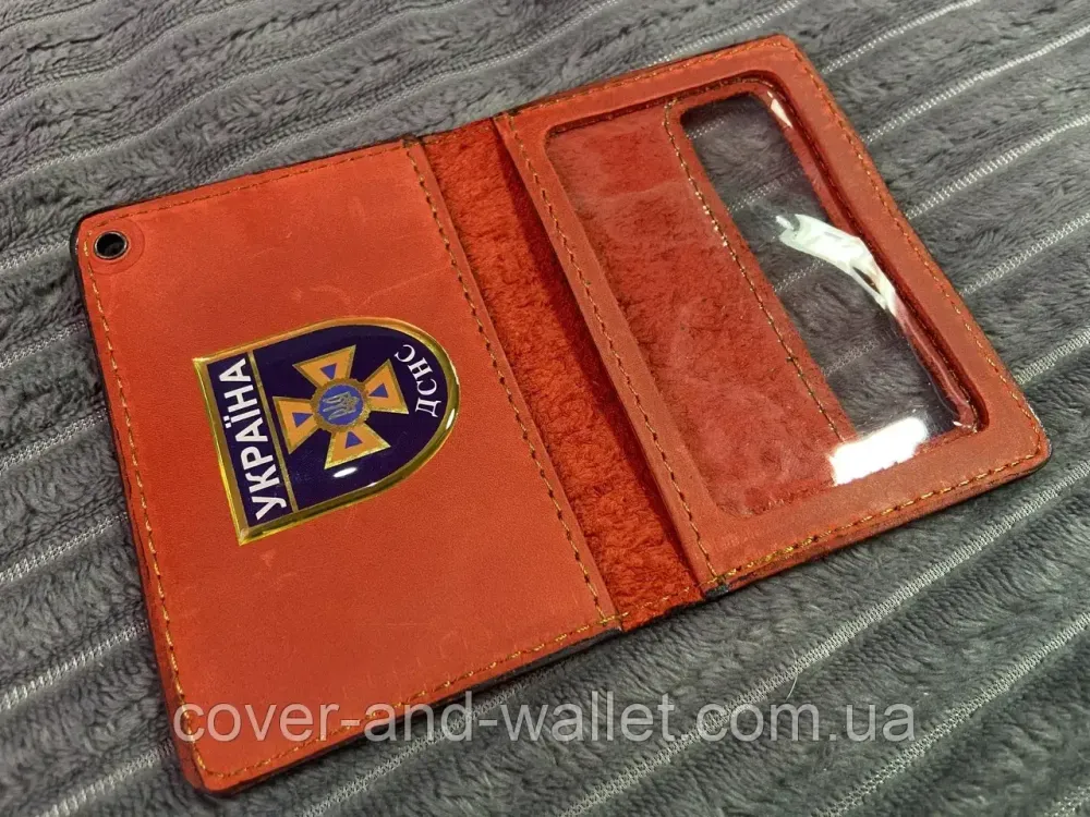 Обкладинка на посвідчення ДСНС із пластиковим шевроном зеленого кольору P_Leather Київ - фото 1