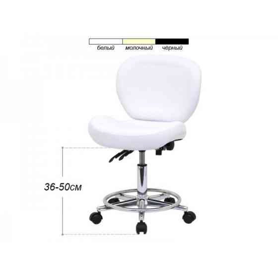 Стілець майстра зі спинкою на колесах Київ