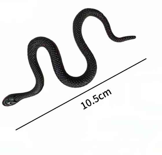 Іграшка змія резинова чорного кольору Декор на Хеллоуїн чудова прикраса хеллоуін розмір скручений 10 розмір прямий 17 см Київ