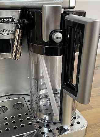 Кавомашина Delonghi PrimaDonna AVANT Київ