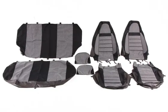 Чихли на сідниці Avto-fortuna Пілот з паралоном універс. чорні з роздрібним підгол. Вінниця