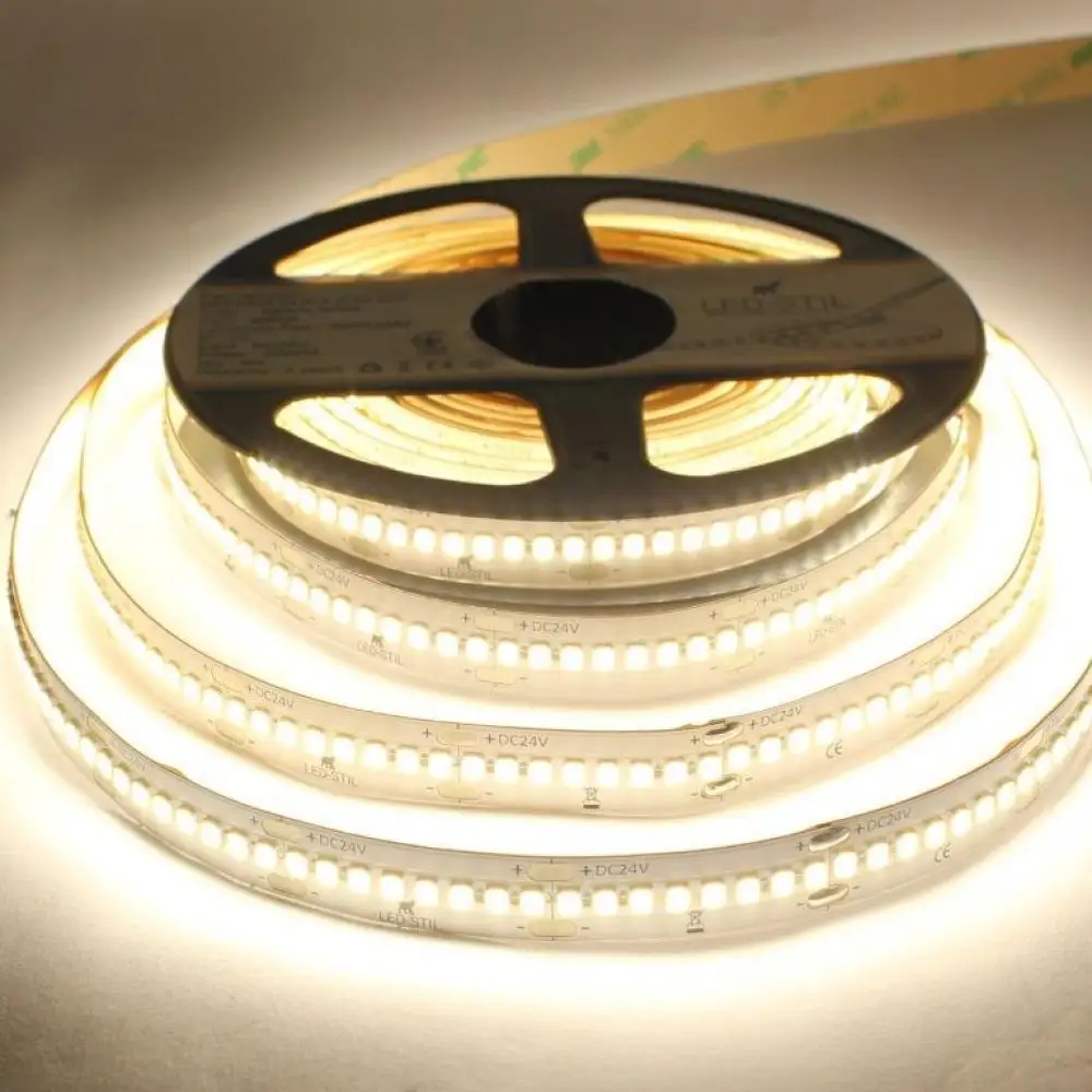 LED-STIL Світлодіодна стрічка LED-STIL 4000K 22 Вт/м 2835 240 діодів IP33 24 Вольта 3600 Lm ней Коломия - фото 1