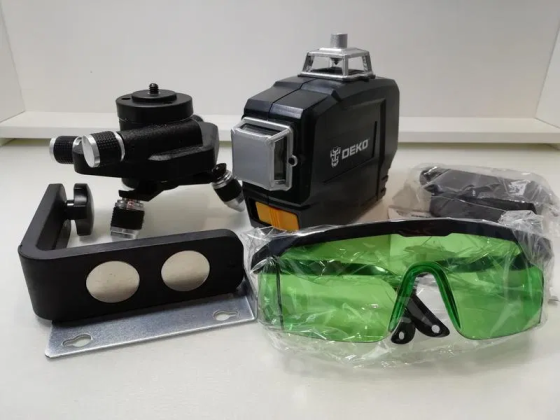 Лазерний рівень Deko 3D Hilda XEAST Fukuda 12 ліній Зелений промінь (без штатива) Київ