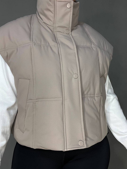 Жилетка жіноча HAIZIYUAN 535 укорочена широка оверсайз спущене плече бежева, бежевий, M Київ - фото 17