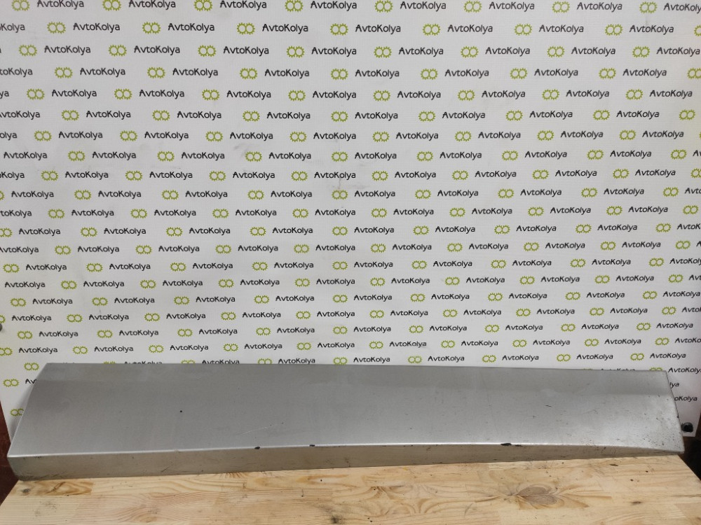 Накладка дверей передня права Renault Scenic III 2009-2016 (801860016R) Ковель - фото 1