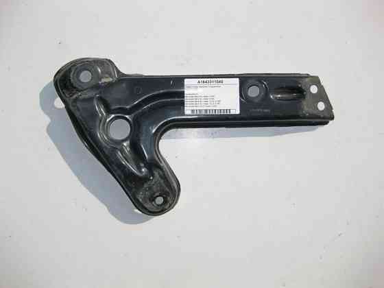 Mercedes-Benz  A1643311040 Права опора переднього підрамника ML W164 GL GLS X166 X164 GLE W166 C292 Одеса