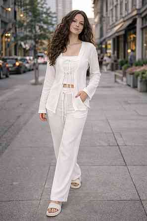 Женский базовый легкий костюм двойка: брюки и рубашка на завязках муслин Белый, 46/48 Одесса