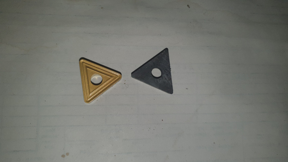 Пластина твердосплавная треугольная. Длина стороны - 21 мм. Толщина - 5 мм. Харьков - изображение 1