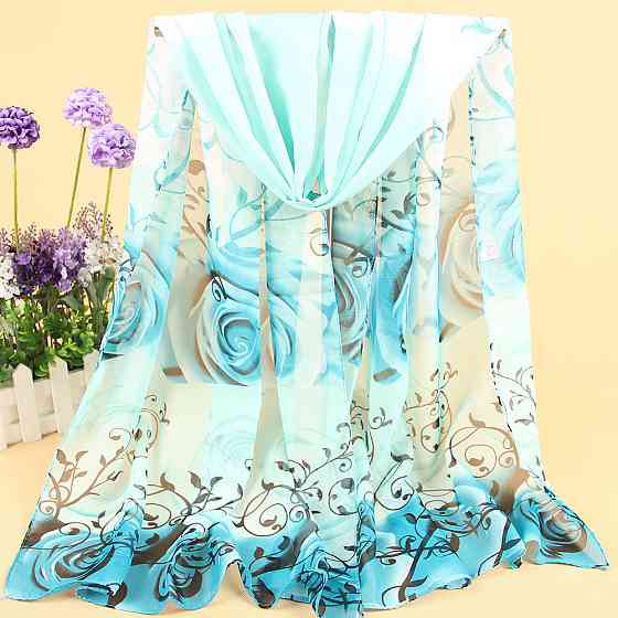 Шарф с розами шифоновый женский 145 на 48 см голубой Киев