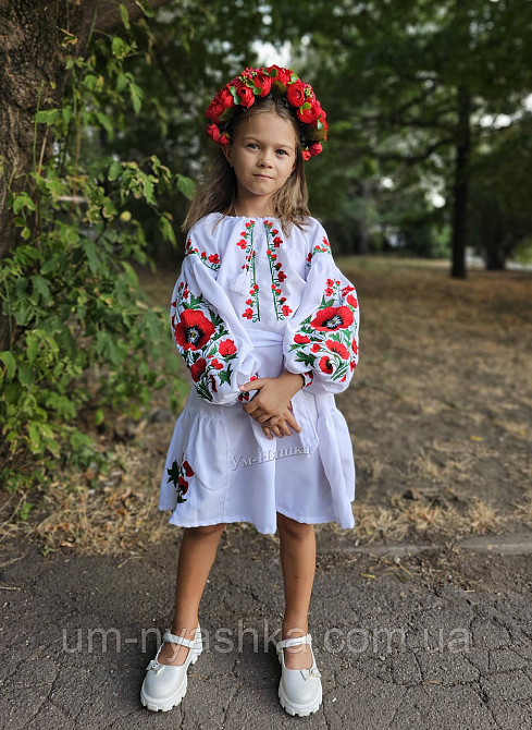 Платье вышиванка бело-красное с маками для девочки Кривой Рог - изображение 1