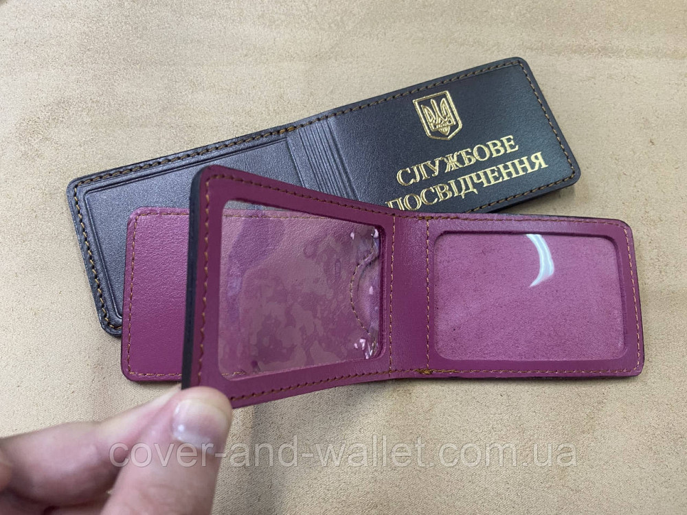 Шкіряна обкладинка на службове посвідчення на три відділення рожевого кольору P-Leather Київ - фото 5