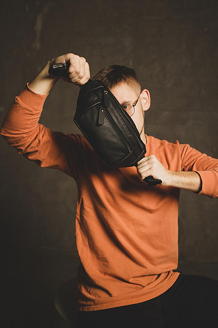 Чоловіча сумка-бананка на пояс з натуральної шкіри SL007 (Чорна) Суми - фото 4