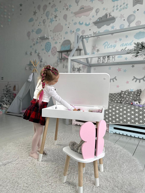 Дитячий столик з відкидним верхом 54х60х45 і стільчик метелик 26х26х24, стіл та стілець для дітей до 7 років, білий з рожевим Кам'янське - фото 15