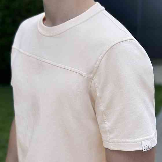 Літній комлект для чоловіків світлий бежевий шорти та футболка Pobedov Barel Київ