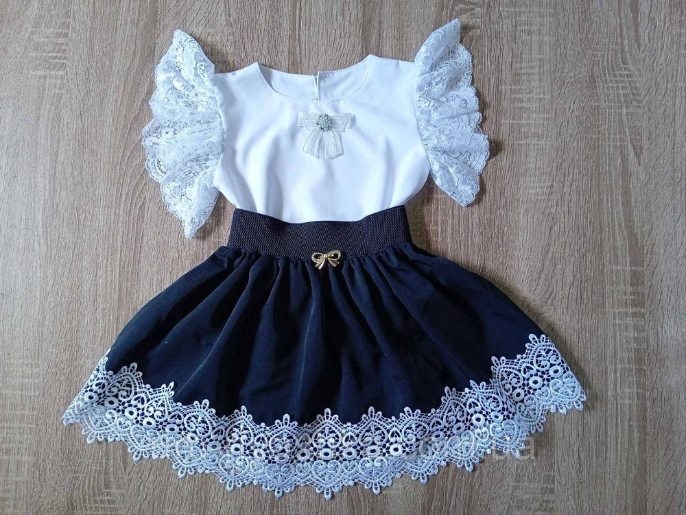 Гарна шкільна блузка з коротким рукавом 134-140 Кривий Ріг - фото 3